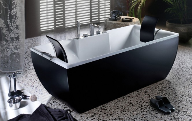 black-and-white-bathtub-665x420